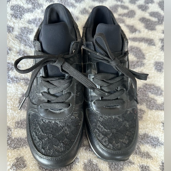 Dolce & Gabbana Sneakers - Picture 2 of 8